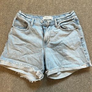 Curve love shorts